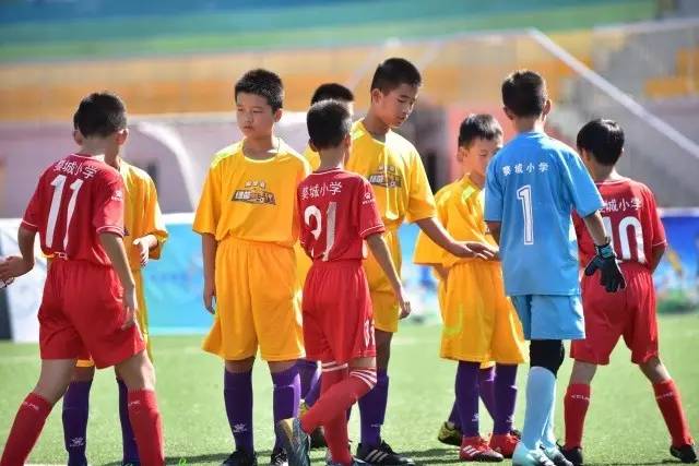 新老对决C罗PK亚马尔!"双牙"决战难逃平局魔咒