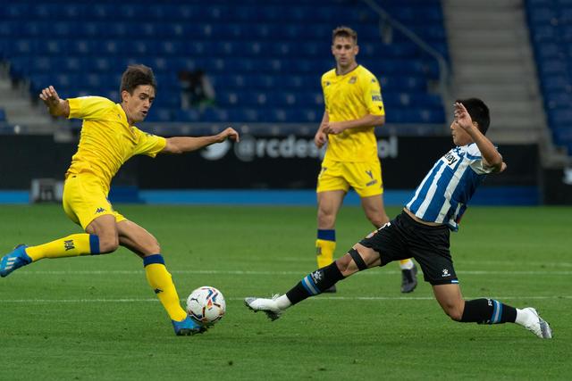 灰熊5连胜送鹈鹕7连败 杨21+11老鹰双杀骑士